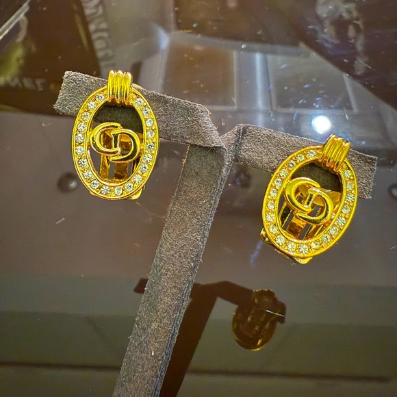 LOT 2192 18K gold plated Christian Dior vintage clip on earrings